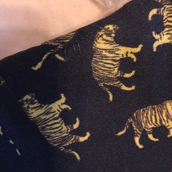 Emerson Fry Ribbons Blouse- Tigers - Picture 4 of 6